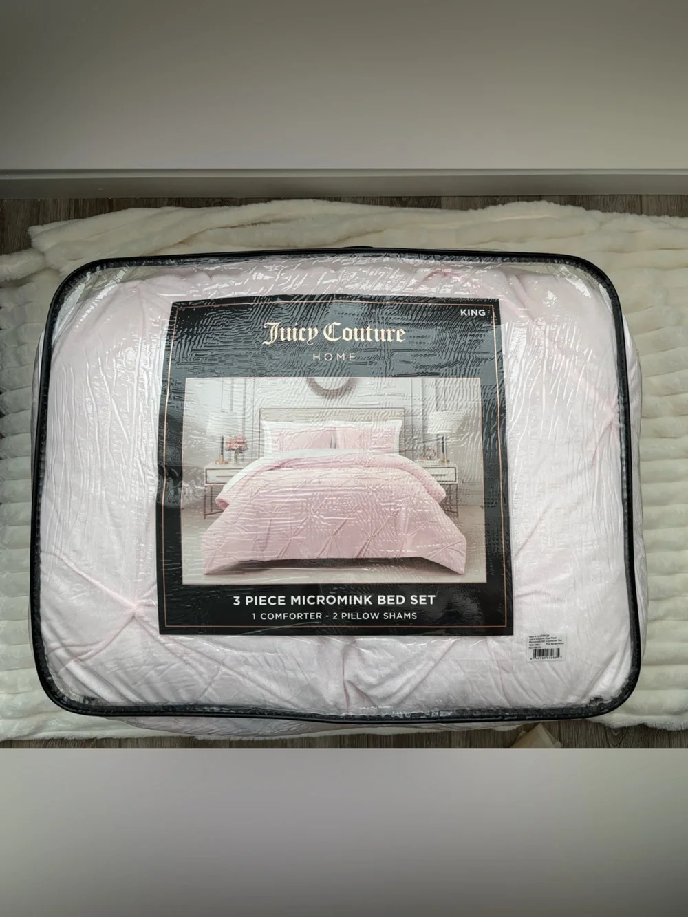 Juicy Couture Kiss Pleat Micromink Plush Comforter Sets - Pale Pink - King